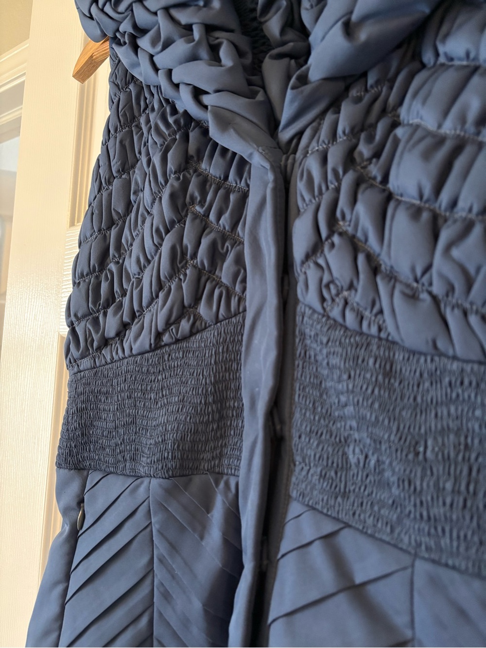 Elie Tahari Dark Navy Quilted Hooded Vest with Smocked Waist - Picture 5 of 6